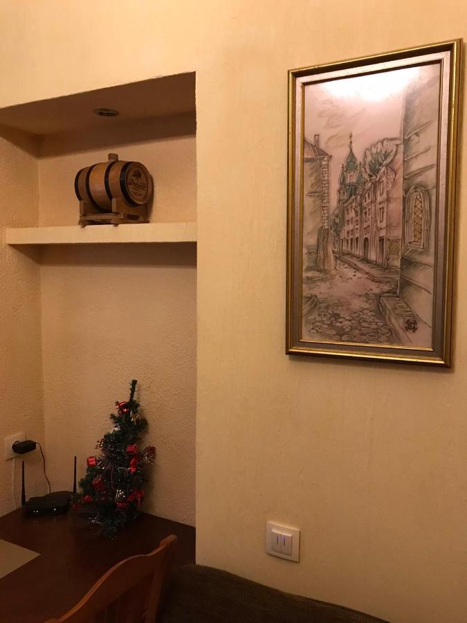 Apartments On Shevchenko Avenue Lviv Bagian luar foto